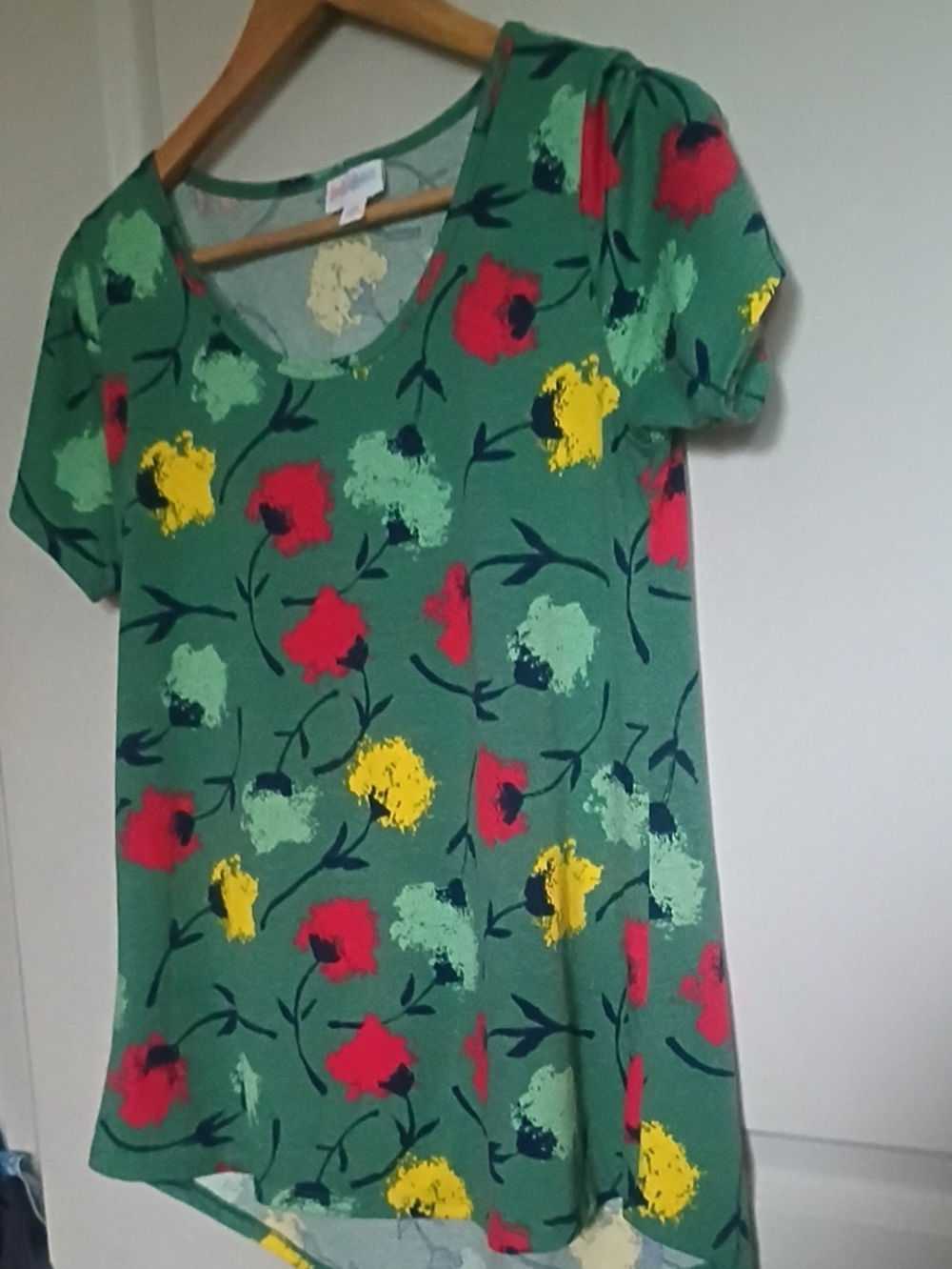 LuLaRoe Green Scoop Neck Short Sleeve Top with Red, Yellow & Mint Floral Print